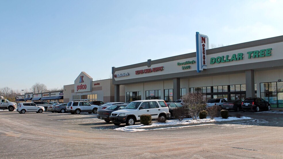 7225-7235 N Keystone Ave, Indianapolis, IN for lease - Building Photo - Image 2 of 6