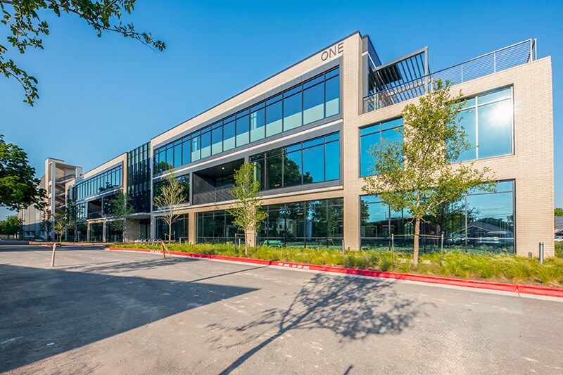 3212 E Cesar Chavez St, Austin, TX for lease - Building Photo - Image 1 of 33