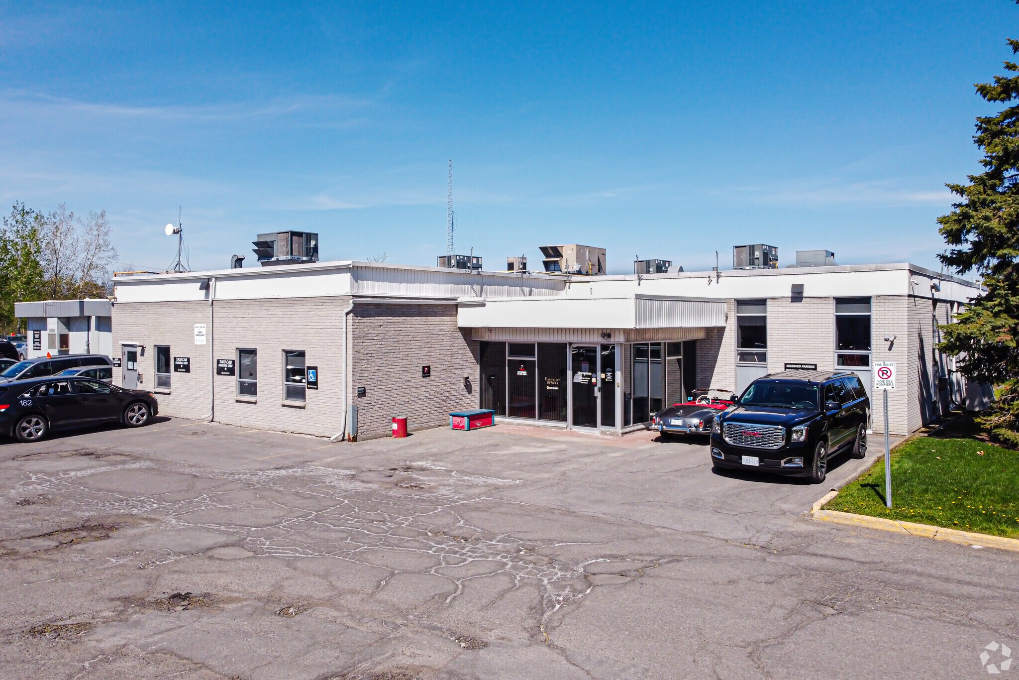 455 Coventry Rd, Ottawa, ON for sale Primary Photo- Image 1 of 1