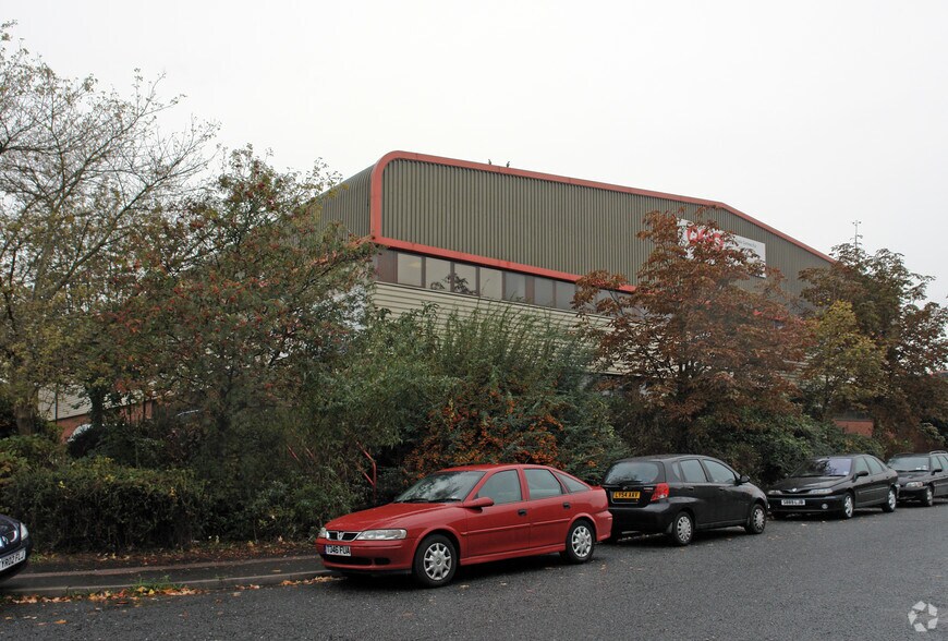 Springhead Rd, Northfleet à louer - Photo du bâtiment - Image 2 de 4