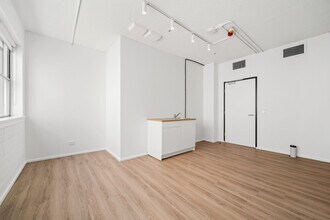 685 Pittwater Rd, Dee Why for lease Interior Photo- Image 1 of 1
