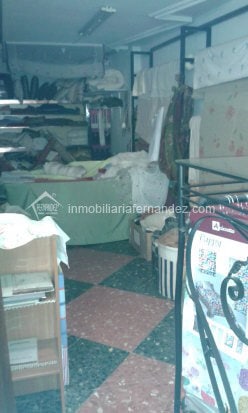 Retail in Cáceres for lease - Building Photo - Image 2 of 6