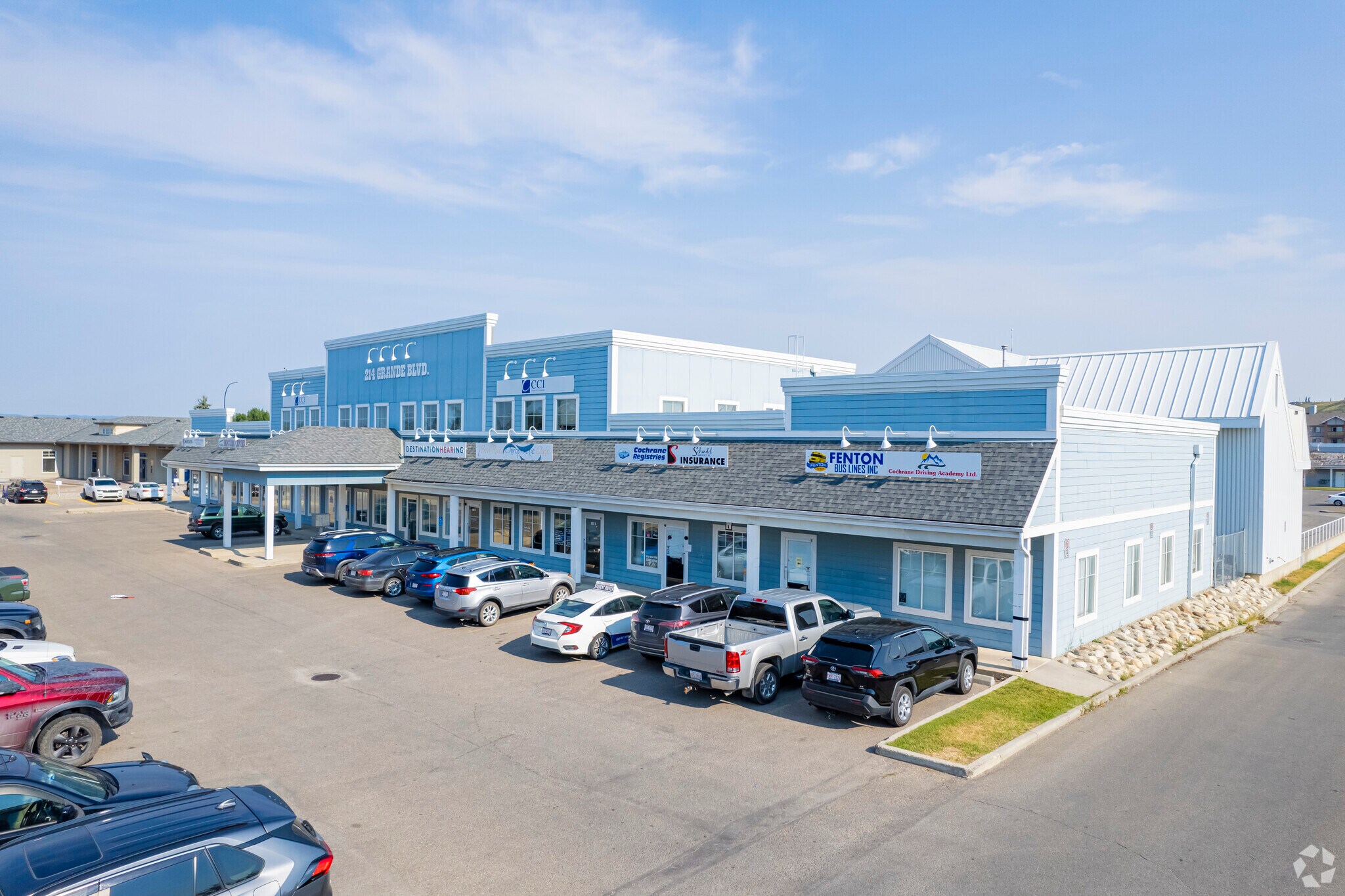 214 Grand Blvd, Cochrane, AB for sale Primary Photo- Image 1 of 1