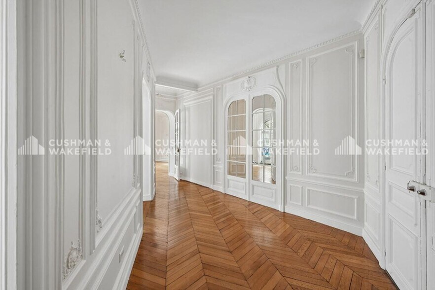 16 Rue Dupont Des Loges, Paris for lease - Interior Photo - Image 2 of 17