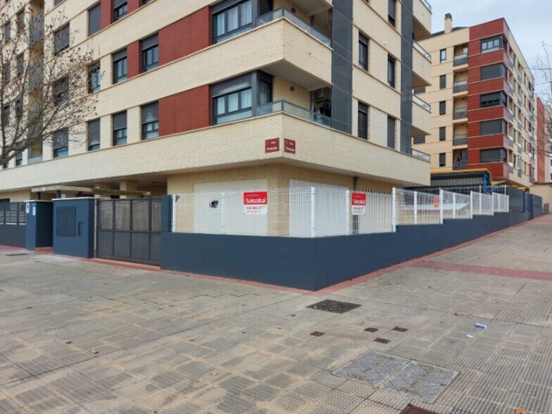 Commerce de détail dans Logroño, La Rioja à louer - Photo du bâtiment - Image 1 de 1