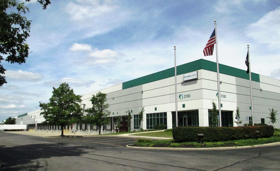 3180-3270 Urbancrest Industrial Dr, Grove City, OH for lease - Primary Photo - Image 1 of 8