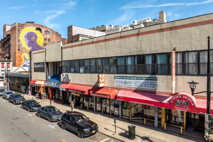 11-25 Branford Pl, Newark, NJ à louer - Photo du bâtiment - Image 3 de 6