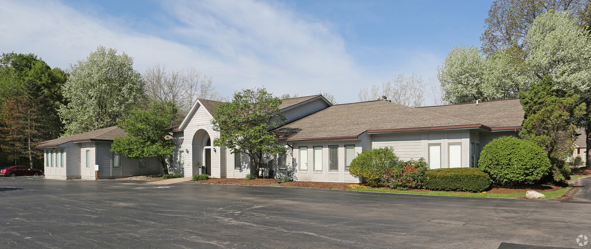 550 Latona Rd, Rochester, NY for lease Primary Photo- Image 1 of 9