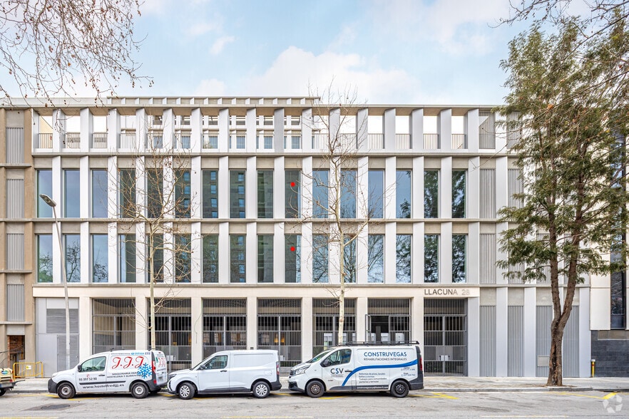 Carrer de la Llacuna, 26, Barcelona, Barcelona for lease - Primary Photo - Image 1 of 7
