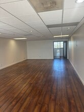 120-124 Lomas Santa Fe Dr, Solana Beach, CA for lease Interior Photo- Image 2 of 6