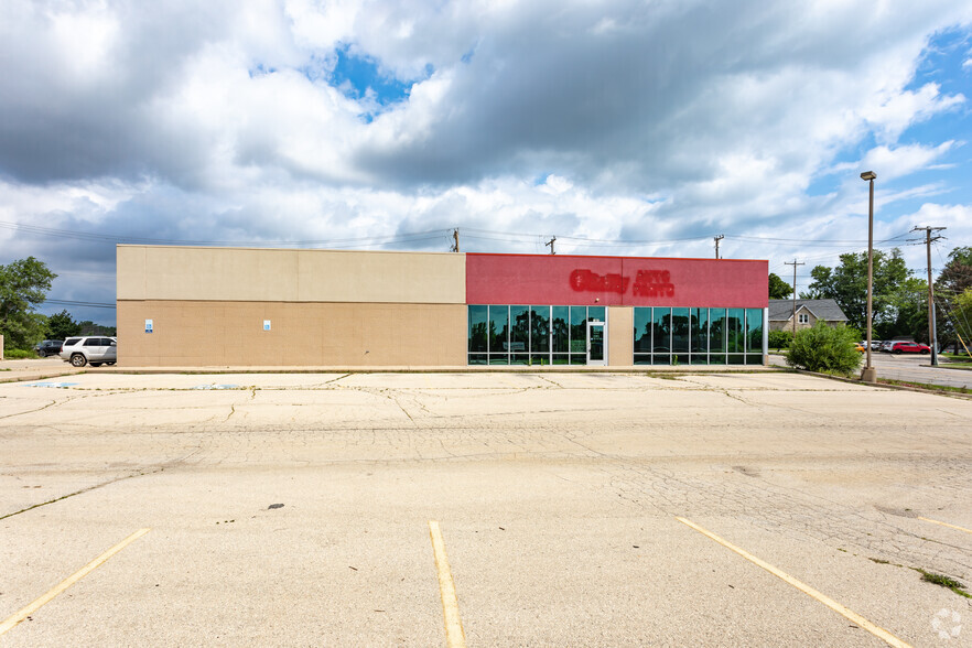 6001 S Packard Ave, Cudahy, WI for sale - Building Photo - Image 3 of 16