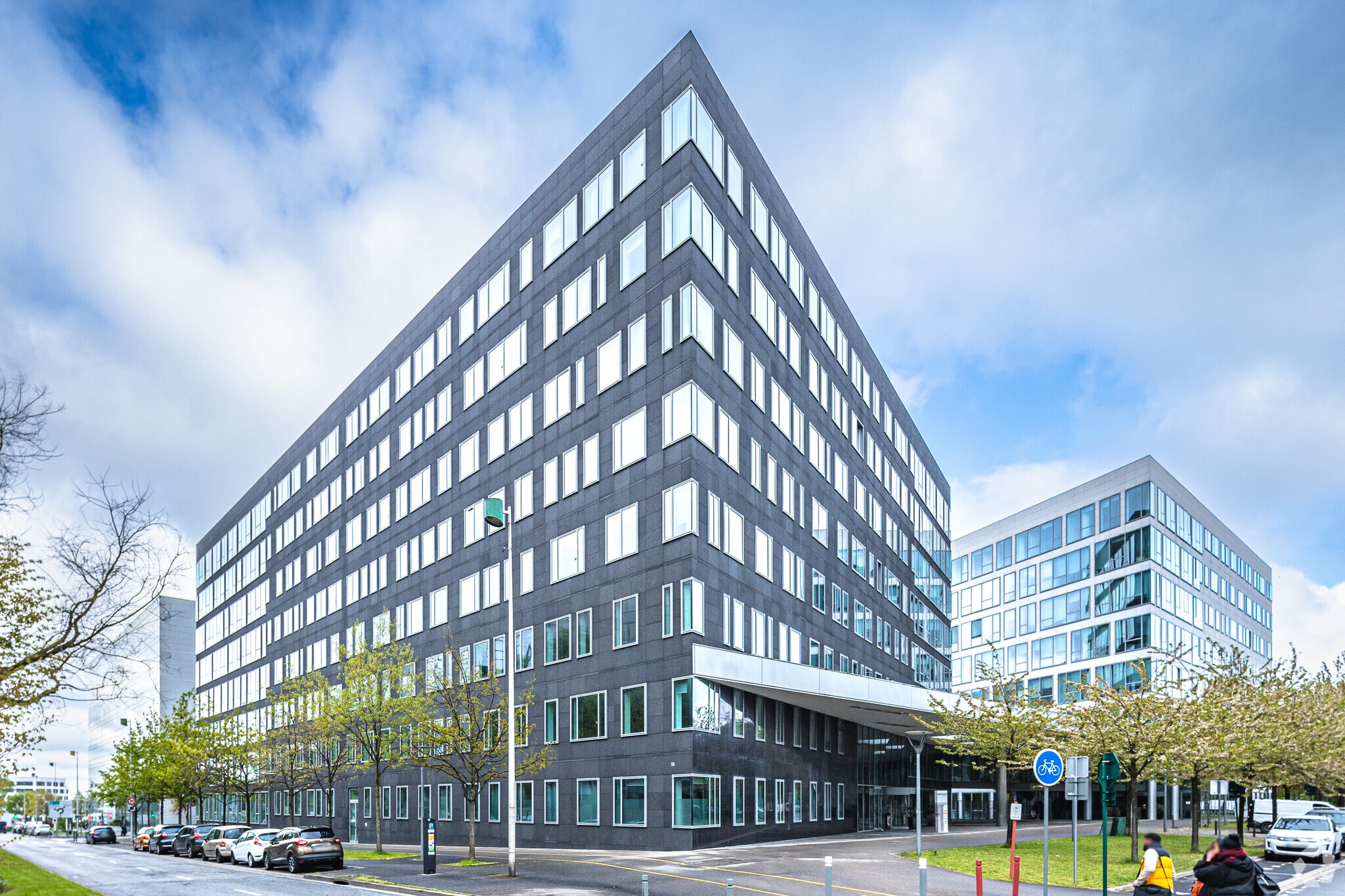 Bureau dans Noisy-le-Grand à louer Photo principale- Image 1 de 4