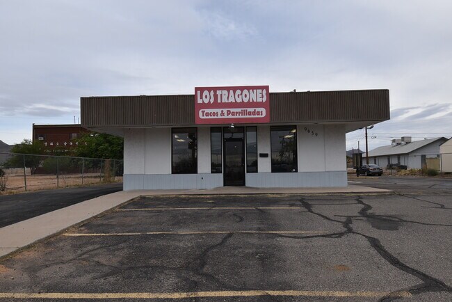 Plus de détails pour 9659 Dyer St, El Paso, TX - Commerce de détail à louer