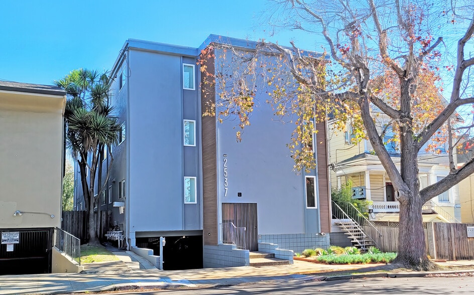 2537 Ellsworth St, Berkeley, CA for sale - Building Photo - Image 1 of 32