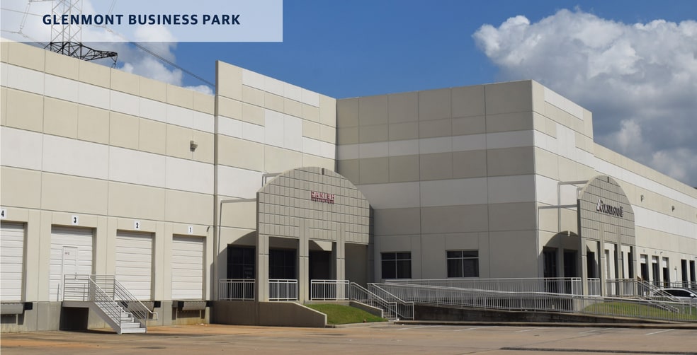 8648 Glenmont Dr, Houston, TX for lease - Building Photo - Image 1 of 3