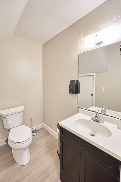 1560 Matthew Dr, Fort Myers, FL for sale - Other - Image 3 of 4