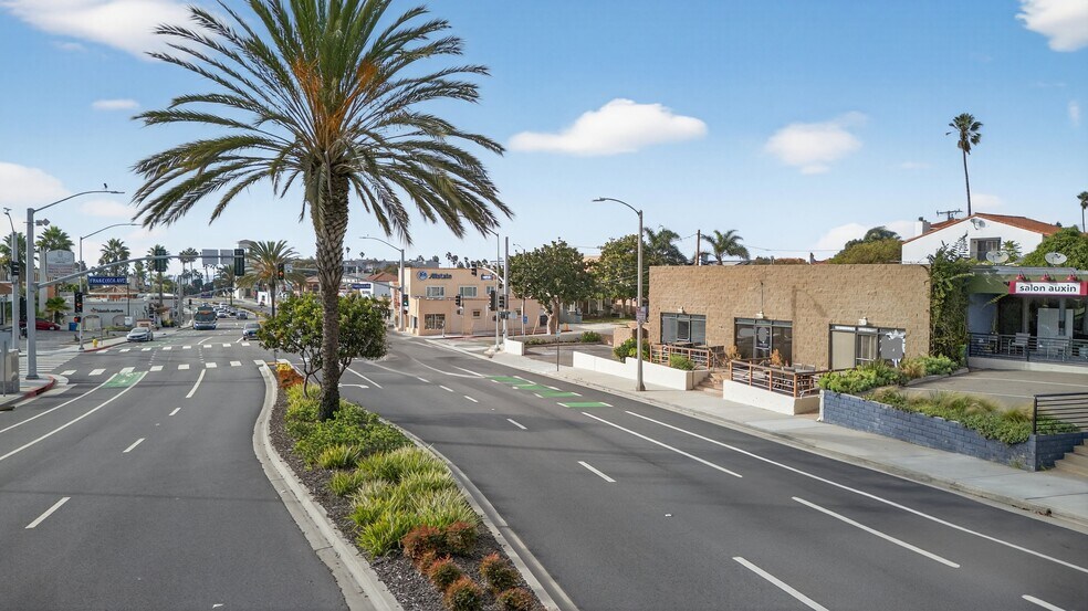 401 Torrance Blvd, Redondo Beach, CA à louer - Photo du bâtiment - Image 1 de 49