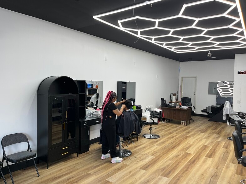 6032 S Vermont Ave, Los Angeles, CA for lease - Building Photo - Image 3 of 5