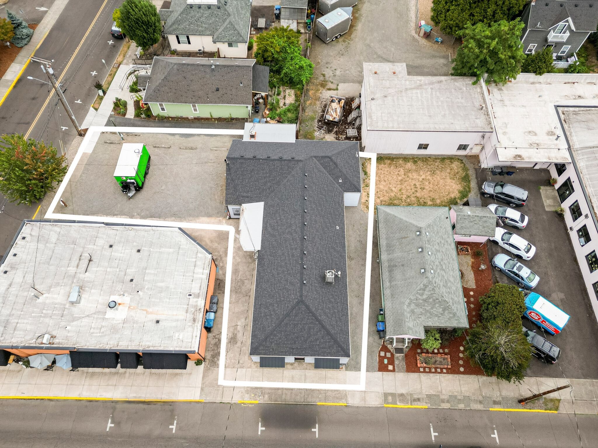 309 S Water St, Silverton, OR à vendre Photo du bâtiment- Image 1 de 1