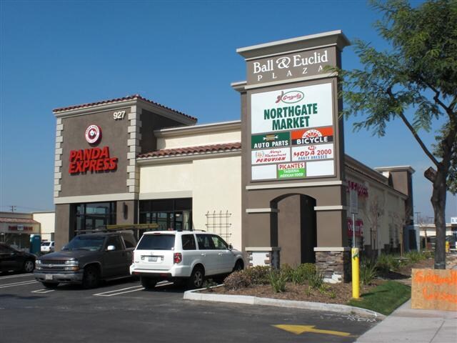 927 S Euclid St, Anaheim, CA à louer - Photo du bâtiment - Image 2 de 8