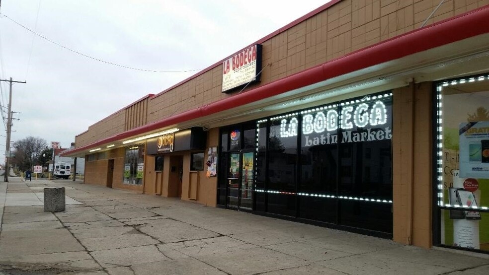 3008-3036 Sullivant Ave, Columbus, OH for lease - Building Photo - Image 1 of 8
