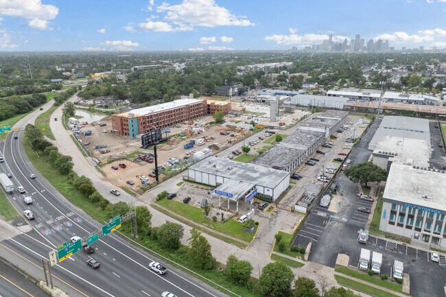 Plus de détails pour 1550 N Loop, Houston, TX - Terrain à louer