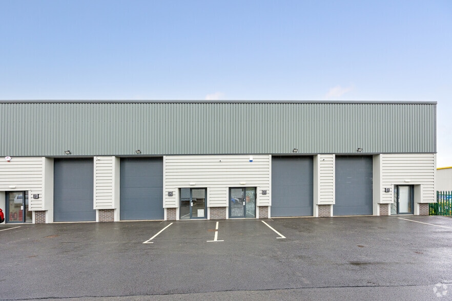 Jessop Close, Newark for lease - Building Photo - Image 2 of 2