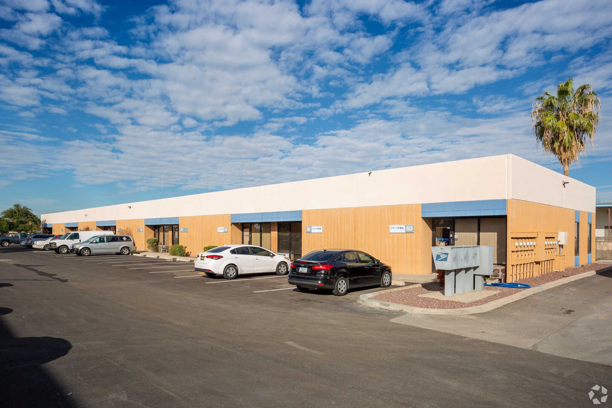 1870 W Prince Rd, Tucson, AZ for lease Primary Photo- Image 1 of 3