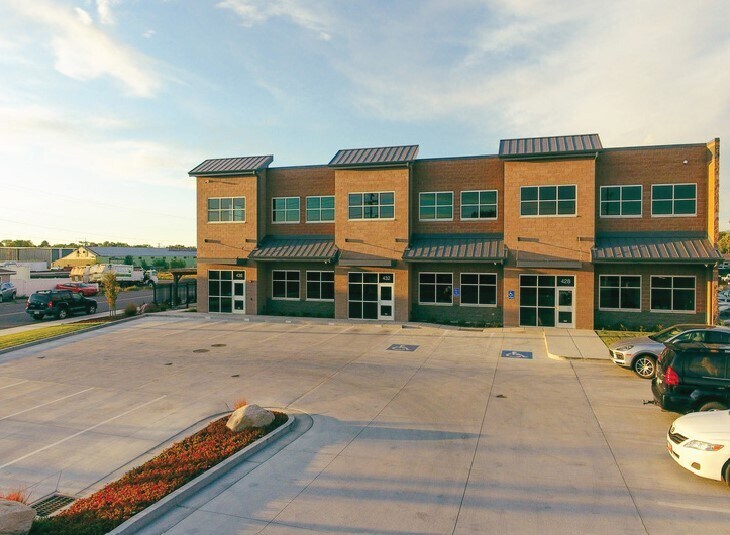 428-436 W 4800 S, Murray, UT à louer - Photo du bâtiment - Image 2 de 6