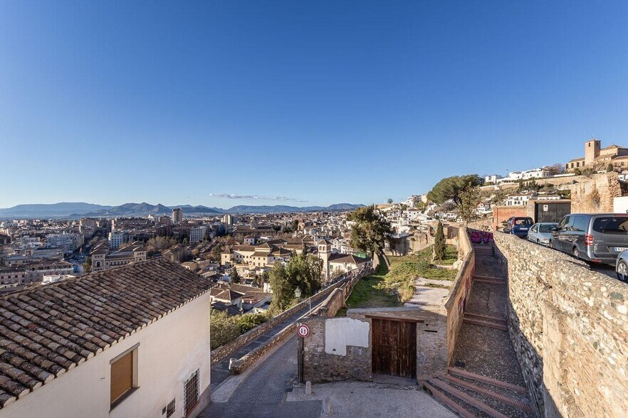 Carril de la Lona, 16, Granada, Granada à vendre - Photo du bâtiment - Image 2 de 19