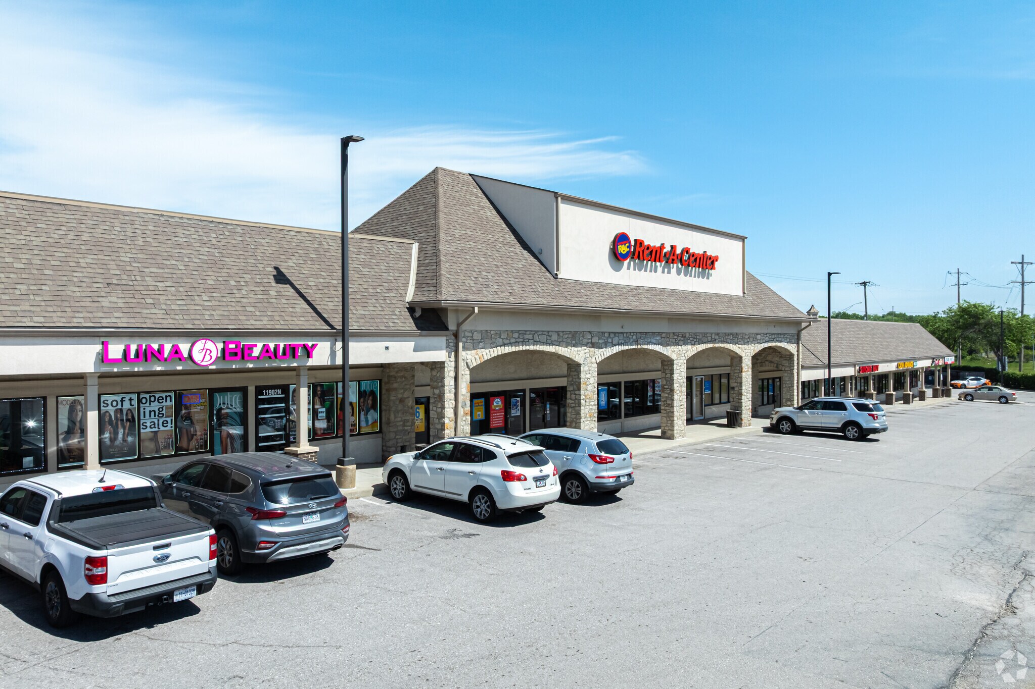 11902-11906 Blue Ridge Blvd, Grandview, MO for lease Building Photo- Image 1 of 22