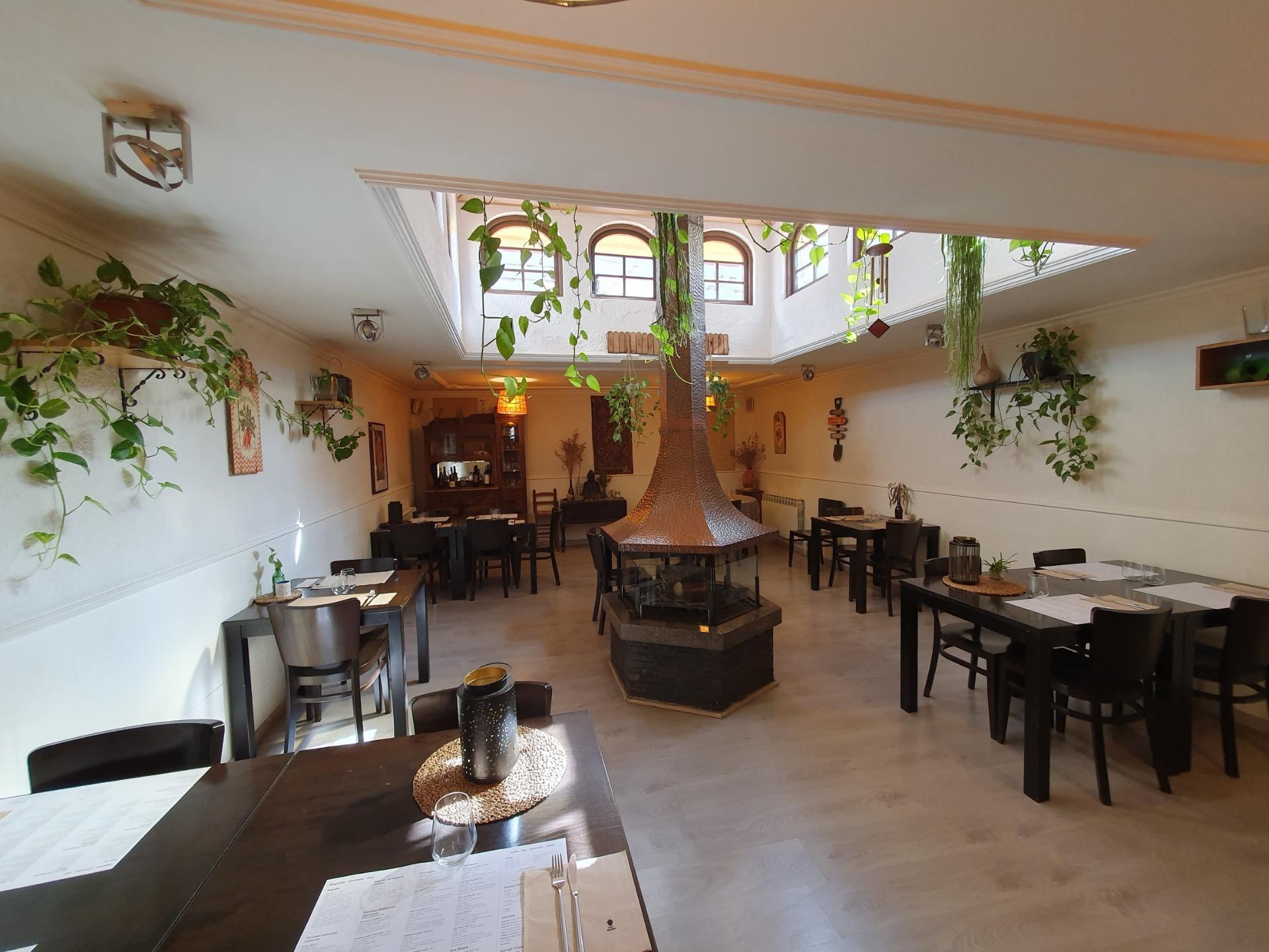Retail in Igualada, Barcelona for lease Interior Photo- Image 1 of 19