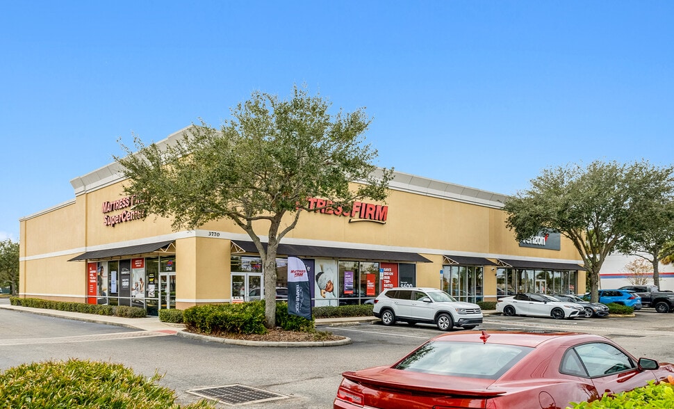 3742-3748 E Colonial Dr, Orlando, FL for sale - Building Photo - Image 2 of 8