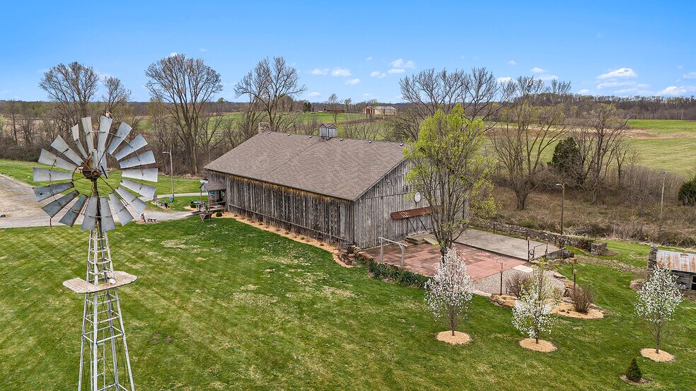 11347 SE State Route DD, Gower, MO à vendre - Photo principale - Image 1 de 41