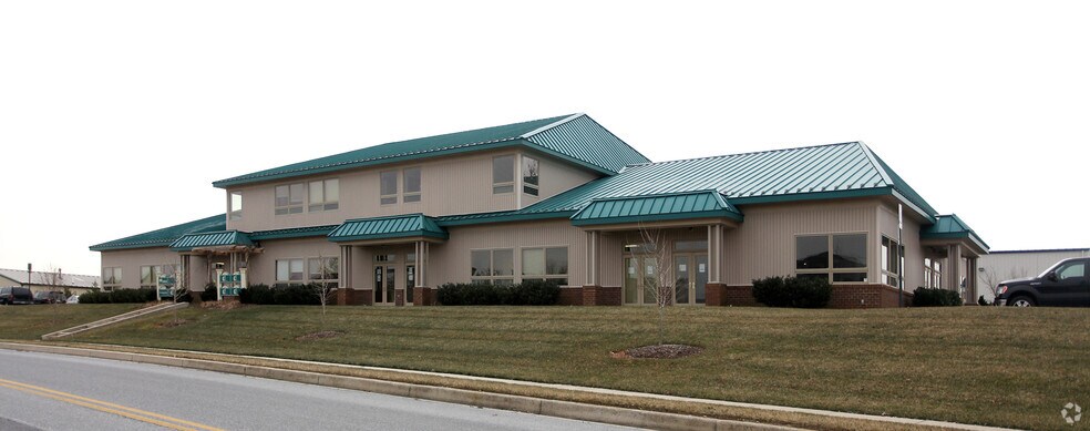 2904 Back Acre Cir, Mount Airy, MD à vendre - Photo du bâtiment - Image 2 de 3