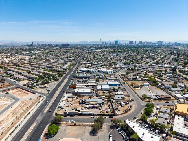 Plus de détails pour 1775 N Rancho Dr, Las Vegas, NV - Terrain à vendre
