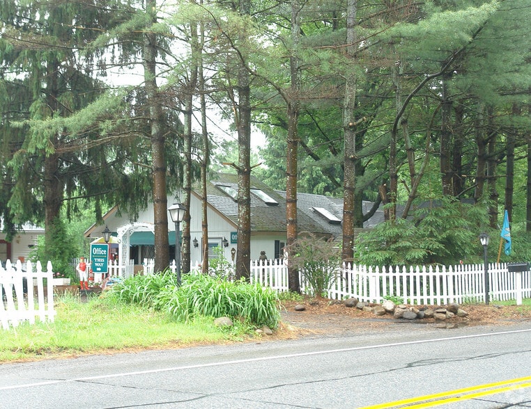 776 Us-9, Gansevoort, NY for sale - Building Photo - Image 2 of 3