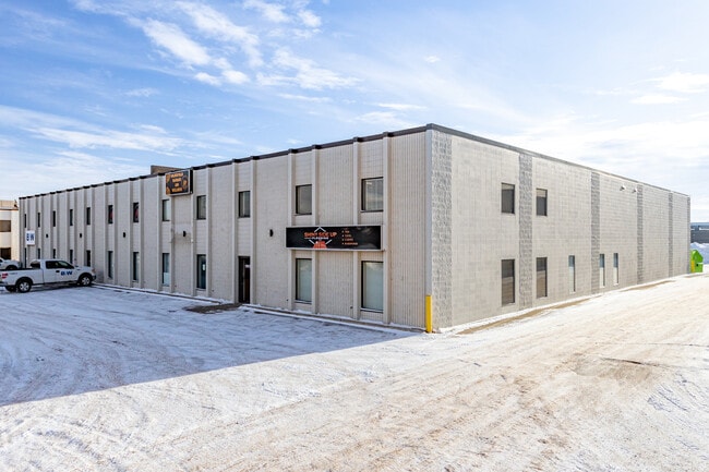 More details for 17611-17615 105th Ave NW, Edmonton, AB - Office for Lease
