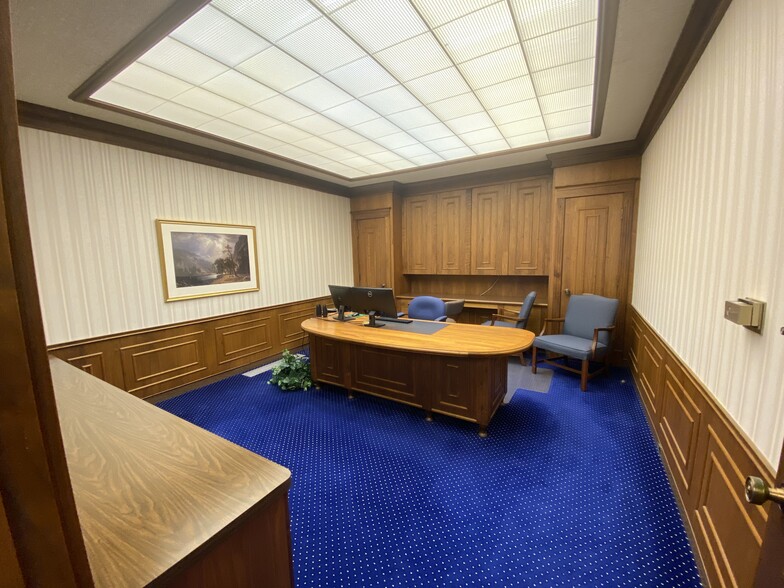 121 E Fifth St, Storm Lake, IA à louer - Photo intérieure - Image 3 de 22