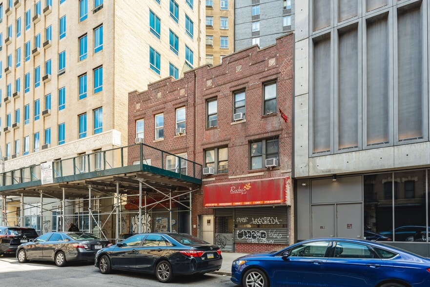 4121-4123 29th Street portfolio of 2 properties for sale on LoopNet.ca - Building Photo - Image 3 of 25