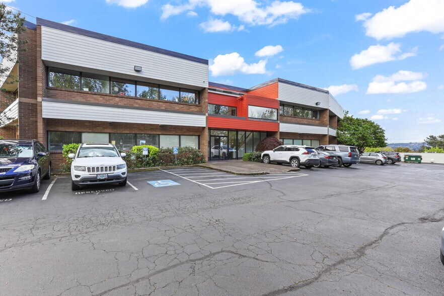 11501 SW Pacific Hwy, Tigard, OR for lease - Building Photo - Image 3 of 14