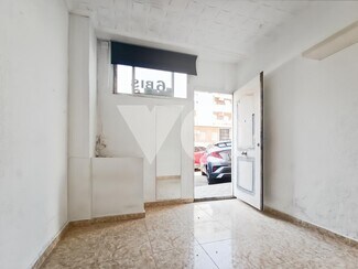 Plus de détails pour Multi-résidentiel à vendre