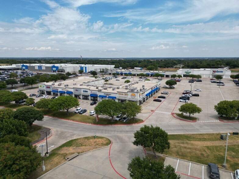 Hwy 114, Roanoke, TX à louer - Photo du bâtiment - Image 2 de 3