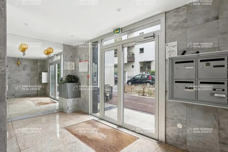 8 Rue Edouard Naud, Issy-les-Moulineaux à louer - Hall d’entrée - Image 3 de 25