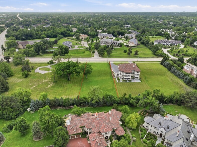 6423 County Line Rd, Burr Ridge, IL à vendre - Photo principale - Image 1 de 13