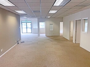 1420 Guerneville Rd, Santa Rosa, CA à louer Photo intérieure- Image 2 de 6