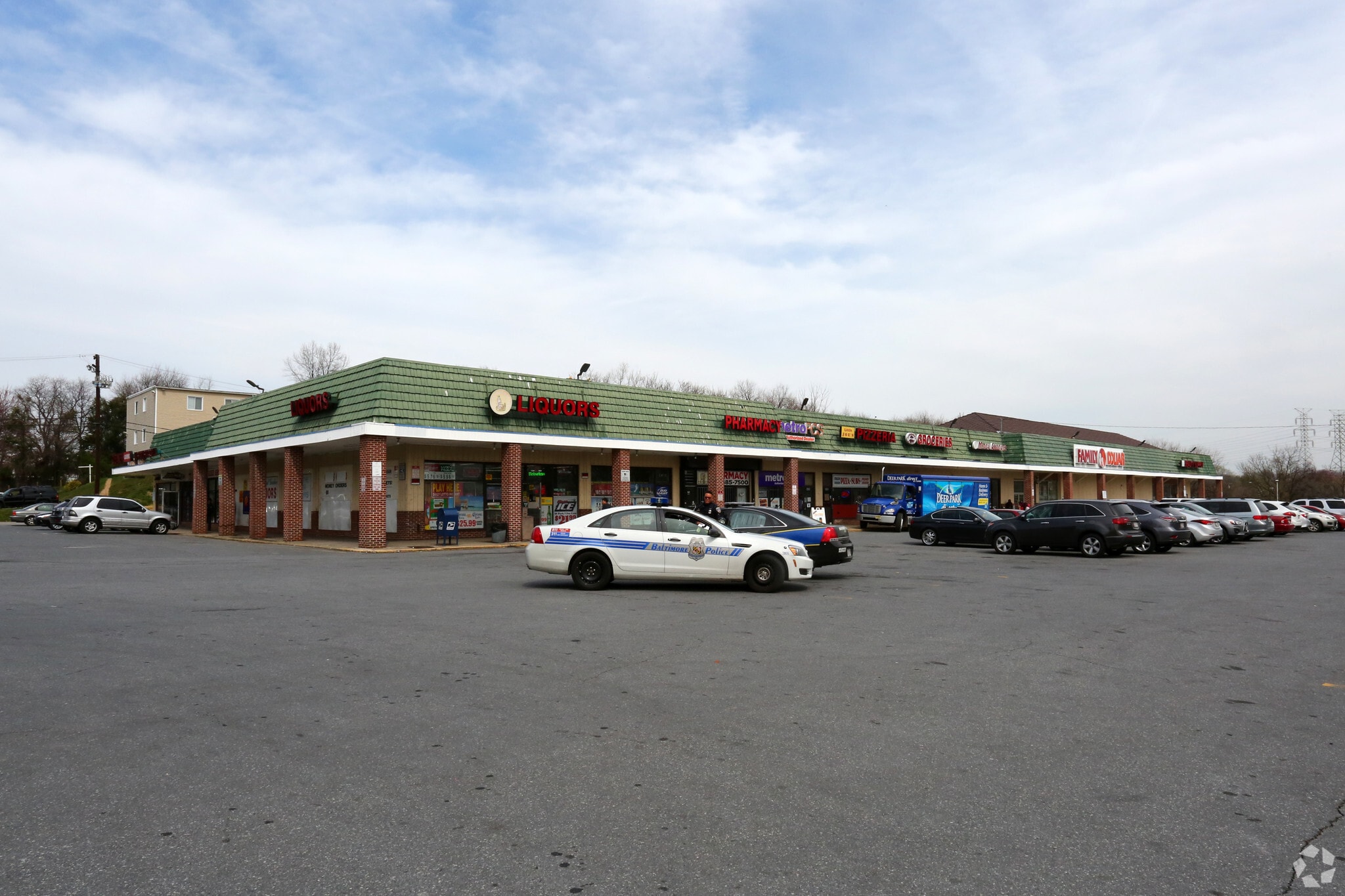 5418-5432 Sinclair Ln, Baltimore, MD for lease Primary Photo- Image 1 of 17