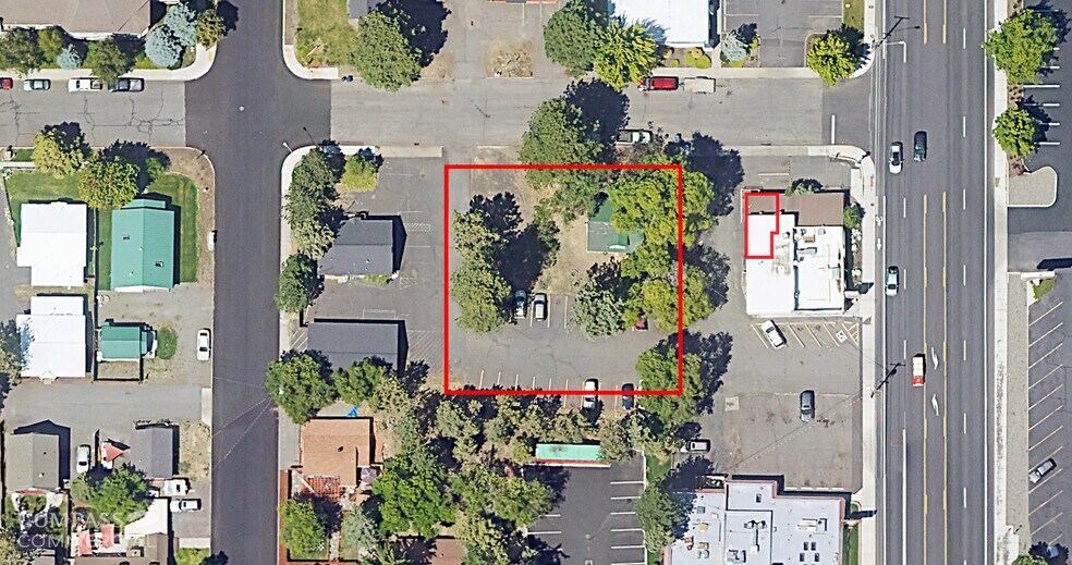 225 SE Taft Ave, Bend, OR à louer - Photo du bâtiment - Image 2 de 5