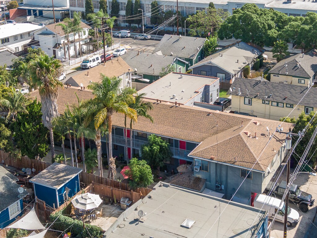 1056 E 6th St, Long Beach, CA à vendre Aérien- Image 1 de 30