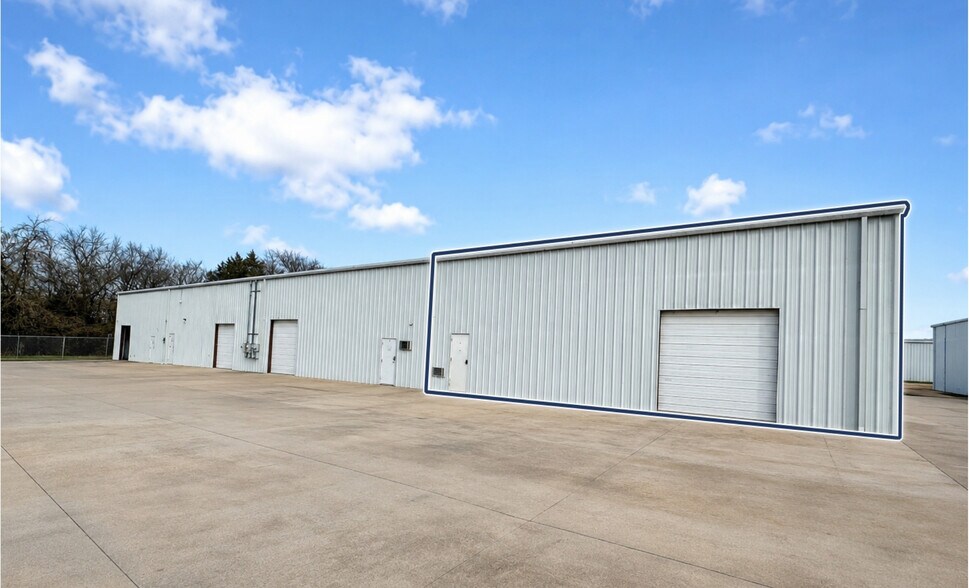 1280 W Sunchase Ct, Fayetteville, AR à louer - Photo du bâtiment - Image 3 de 4